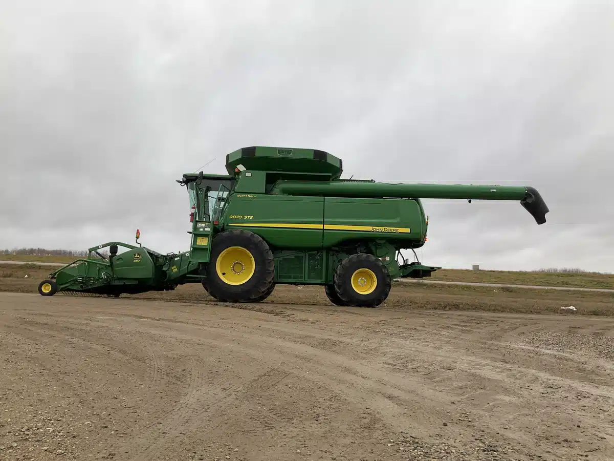 Gallery image 2 for 2011 John Deere 9870 STS Combine
