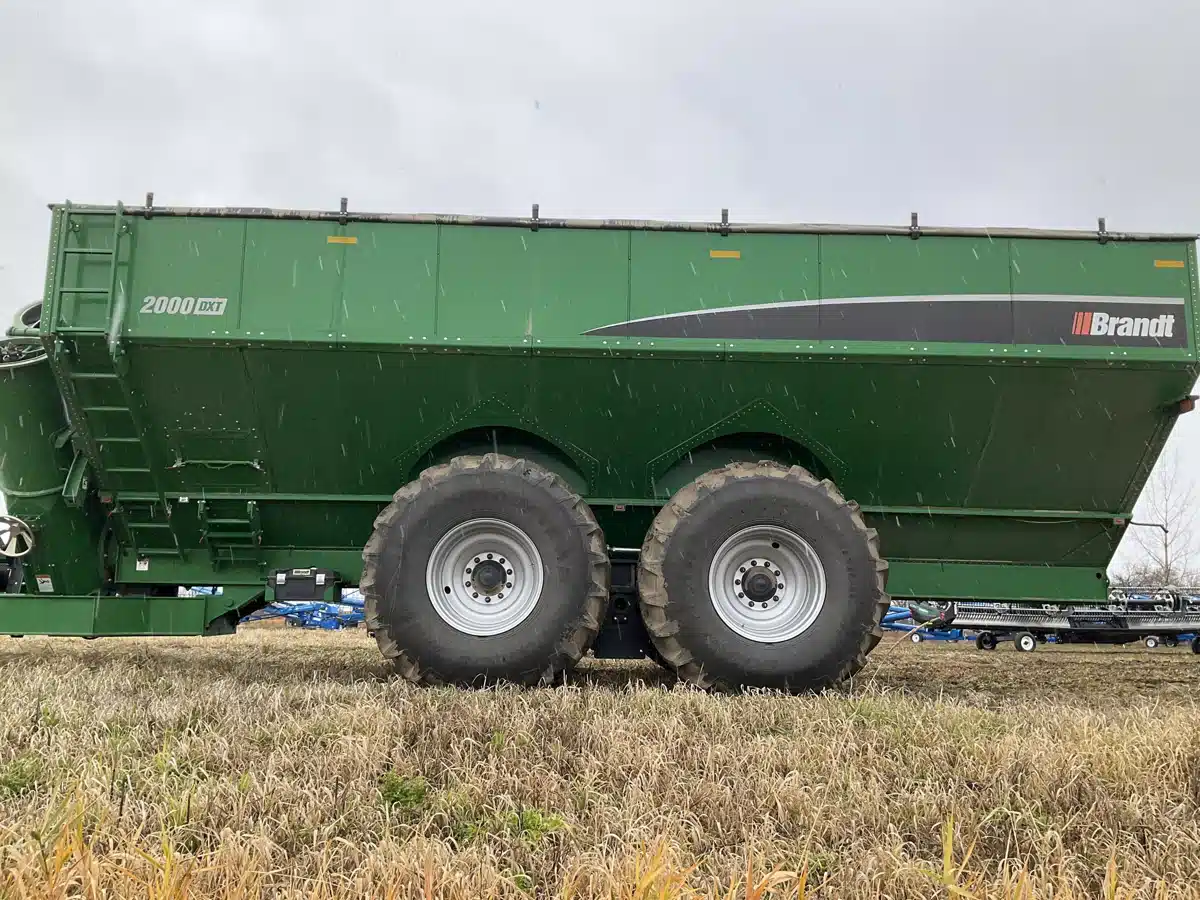 Gallery image 2 for Used 2023 Brandt 2000DXT Grain Cart