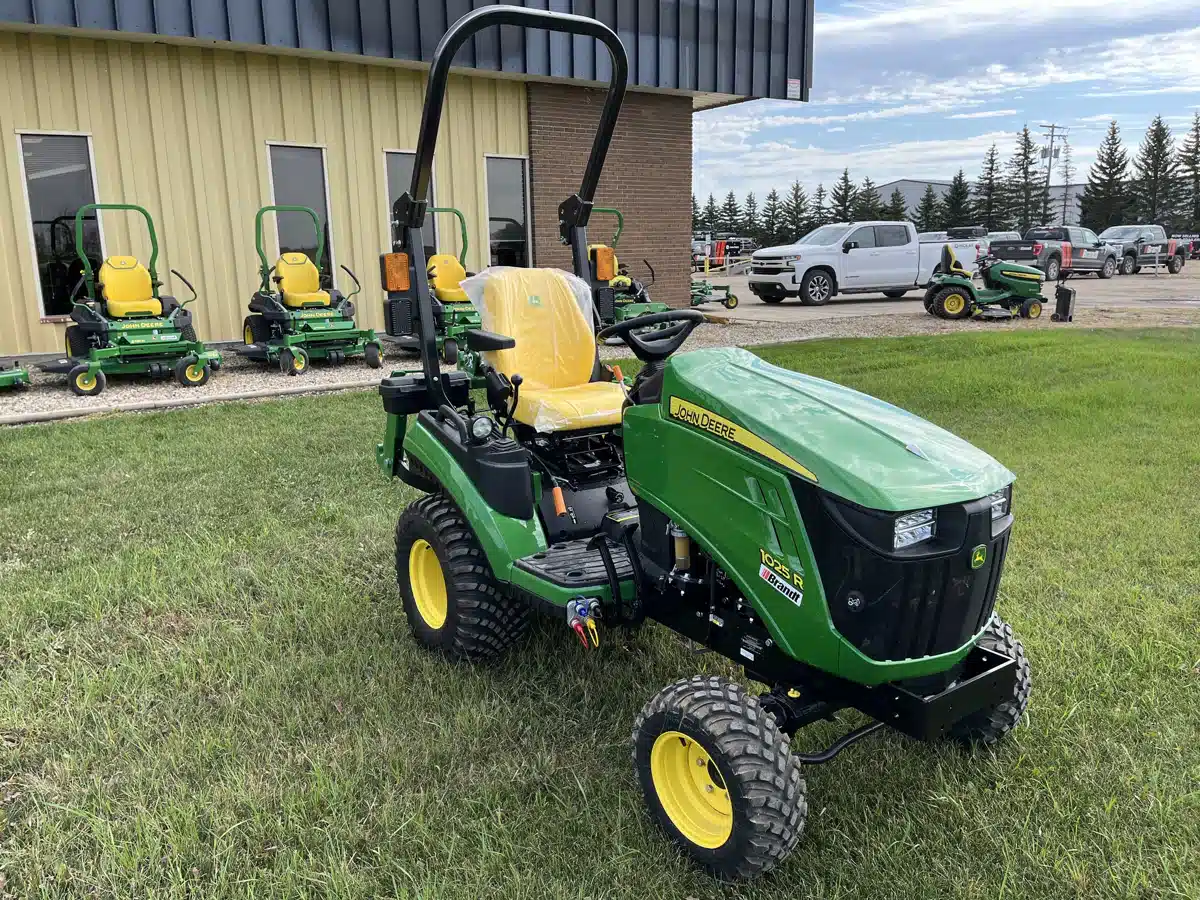 Gallery image 2 for Used 2024 John Deere 1025R Tractor