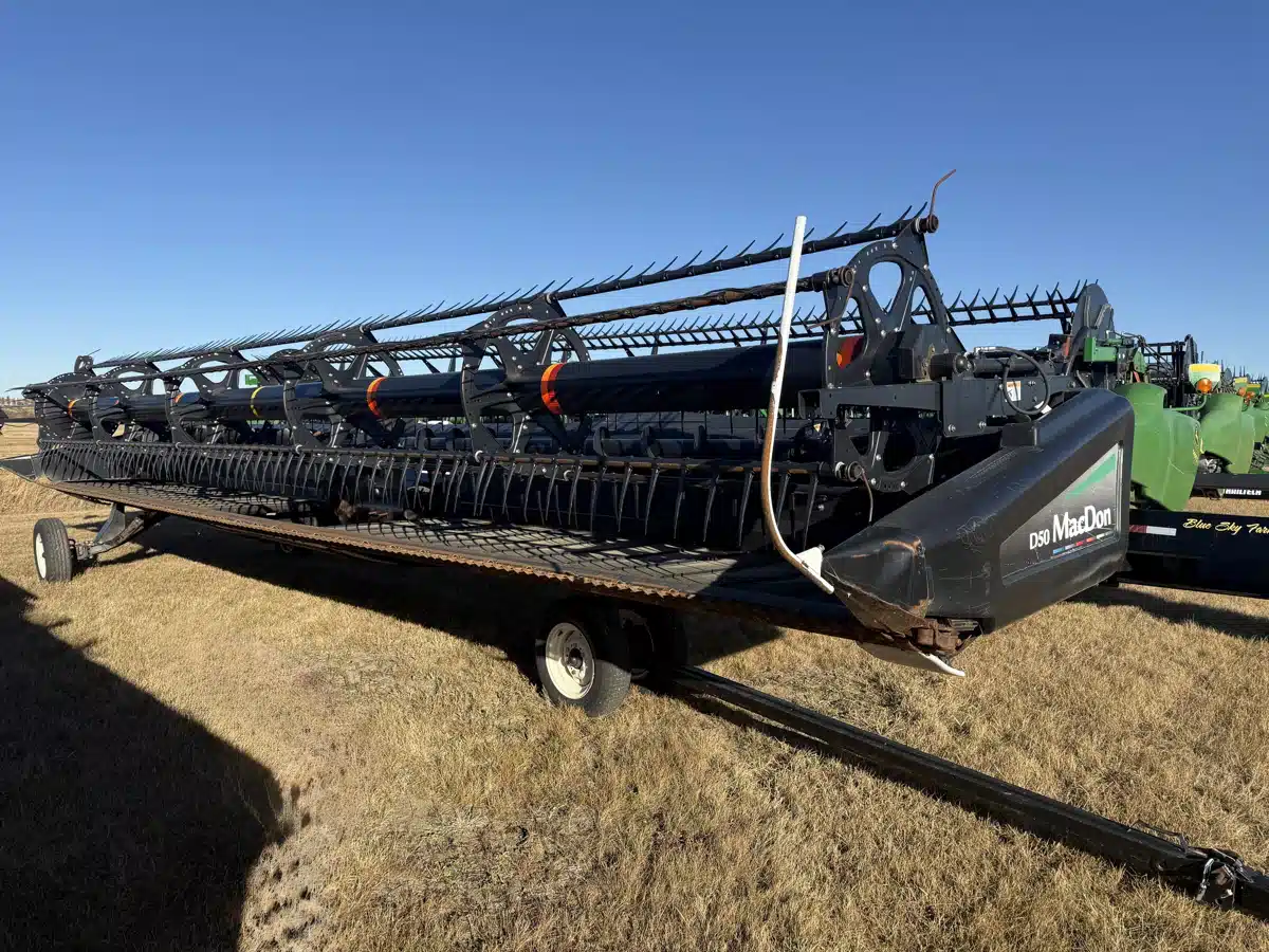 Gallery image 1 for Used 2009 MacDon D50 Header - Draper