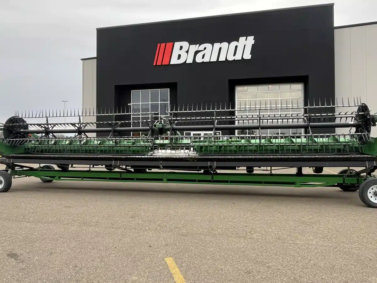 Gallery image 2 for 2023 John Deere HD40R Header - Draper