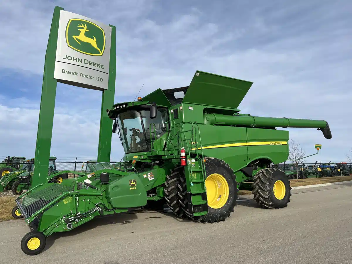 Gallery image 1 for 2019 John Deere S790 Combine