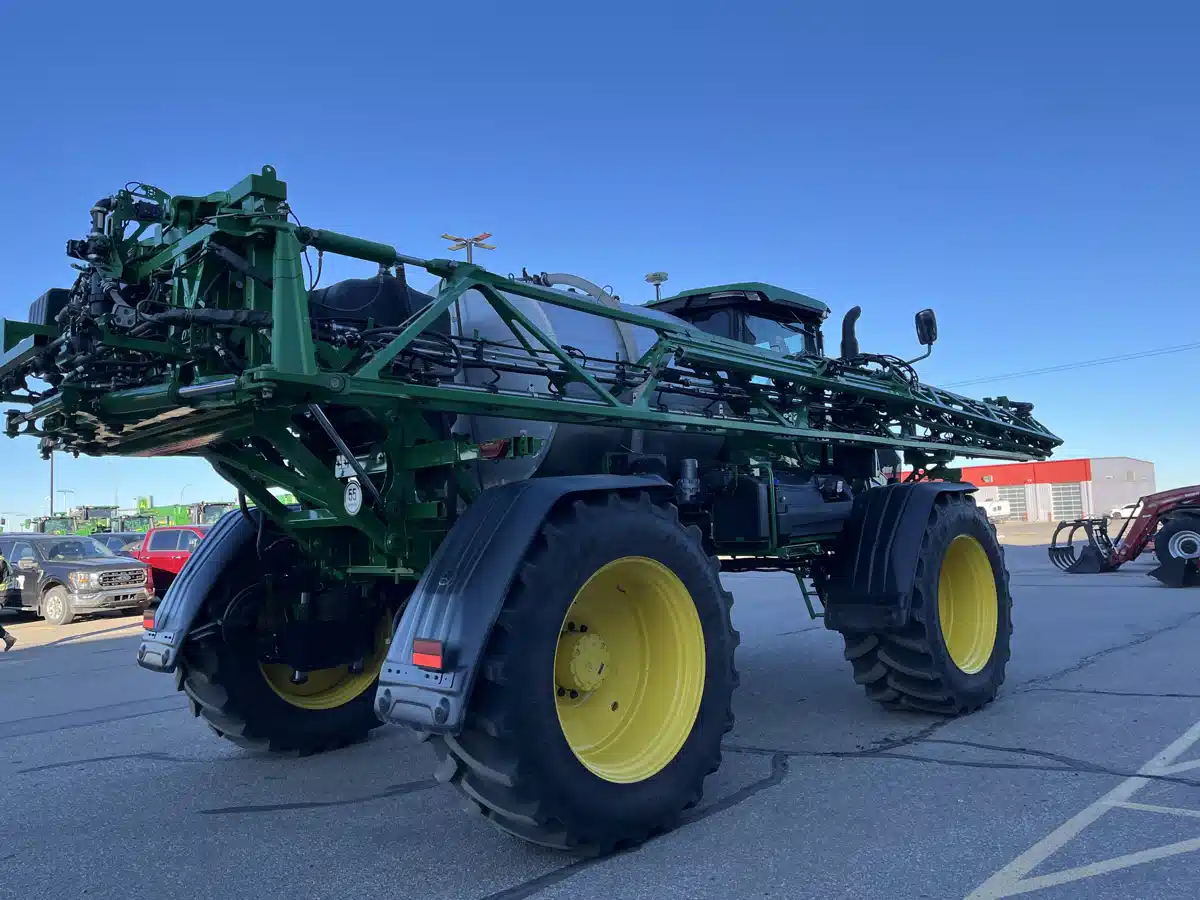 Gallery image 2 for Used 2025 John Deere 616R Sprayer - Self Propelled
