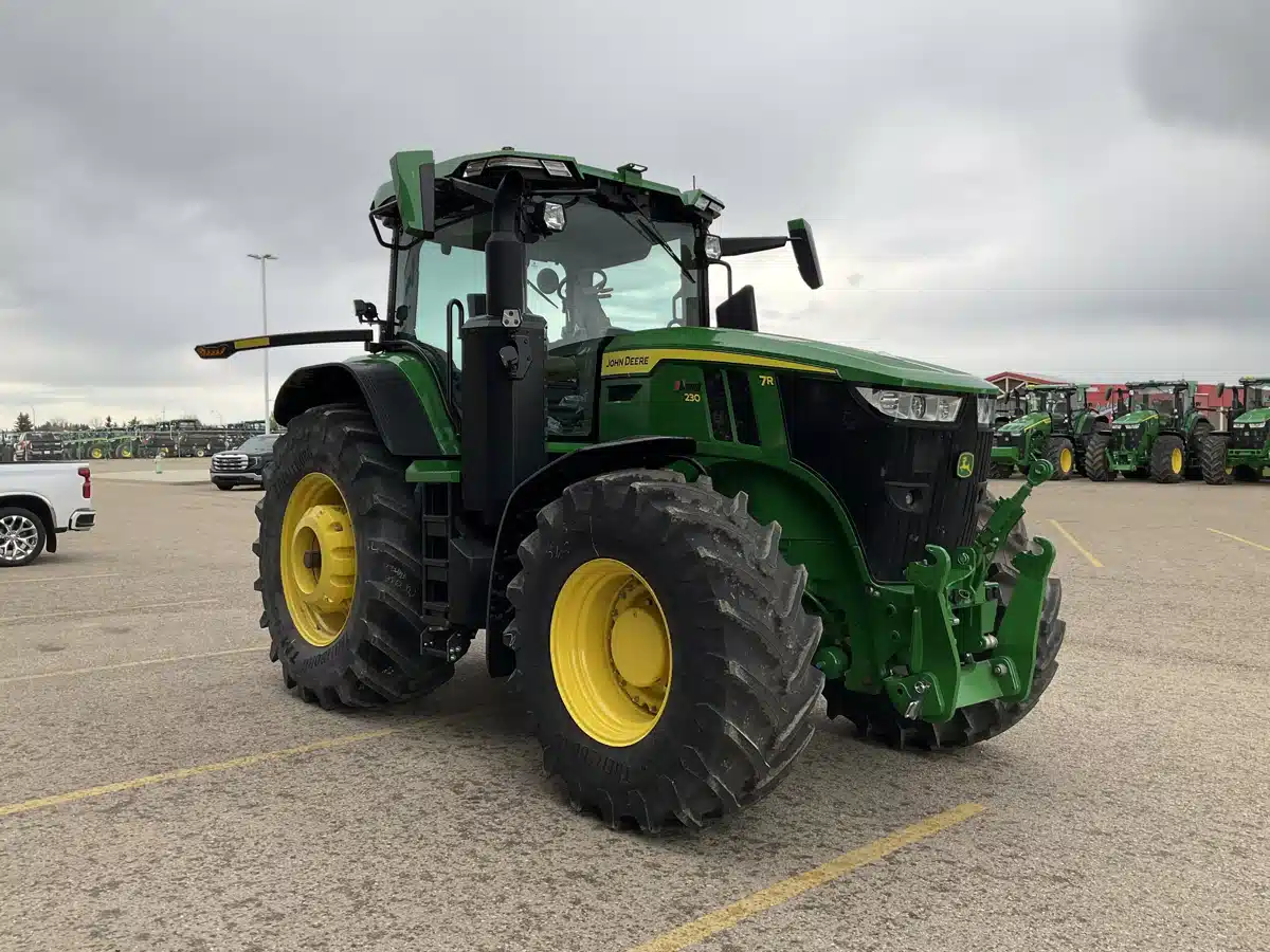 Gallery image 2 for 2023 John Deere 7R 230 Tractor