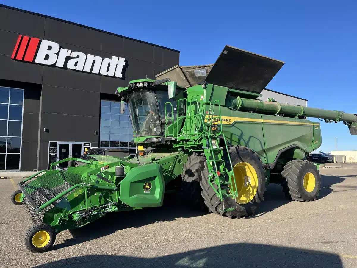 Gallery image 2 for 2024 John Deere X9 1000 Combine