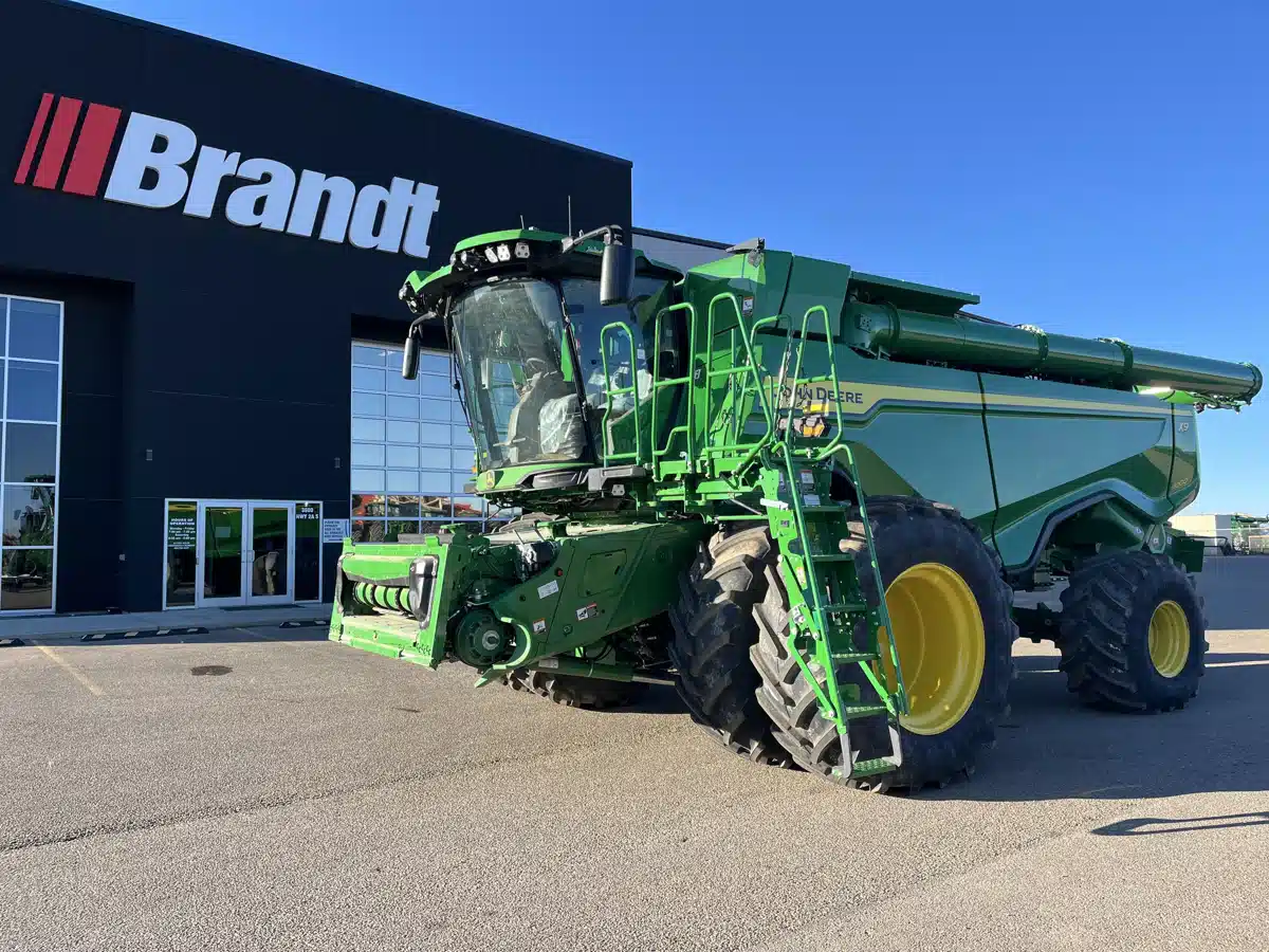 Gallery image 2 for 2024 John Deere X9 1000 Combine