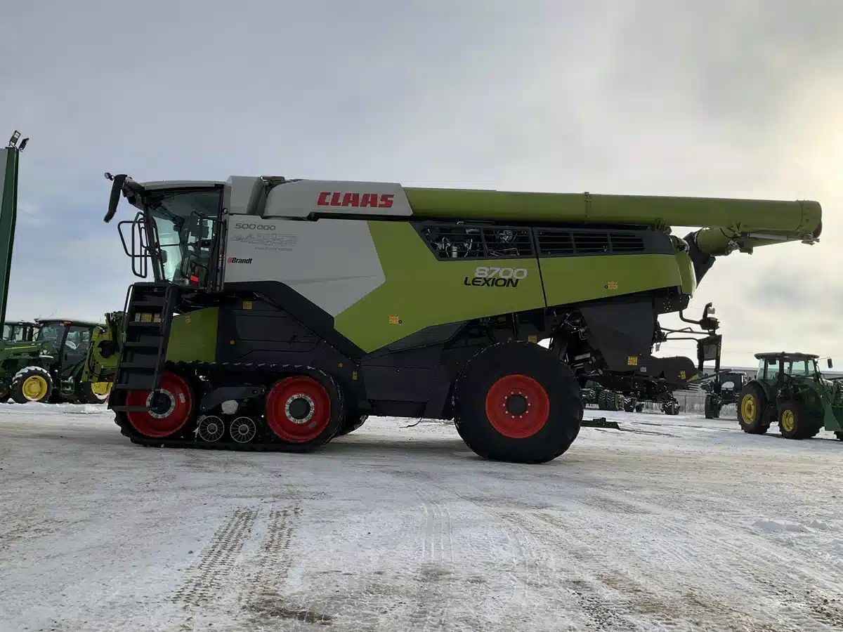 Gallery image 2 for Used 2024 CLAAS LEXION 8700TT Combine