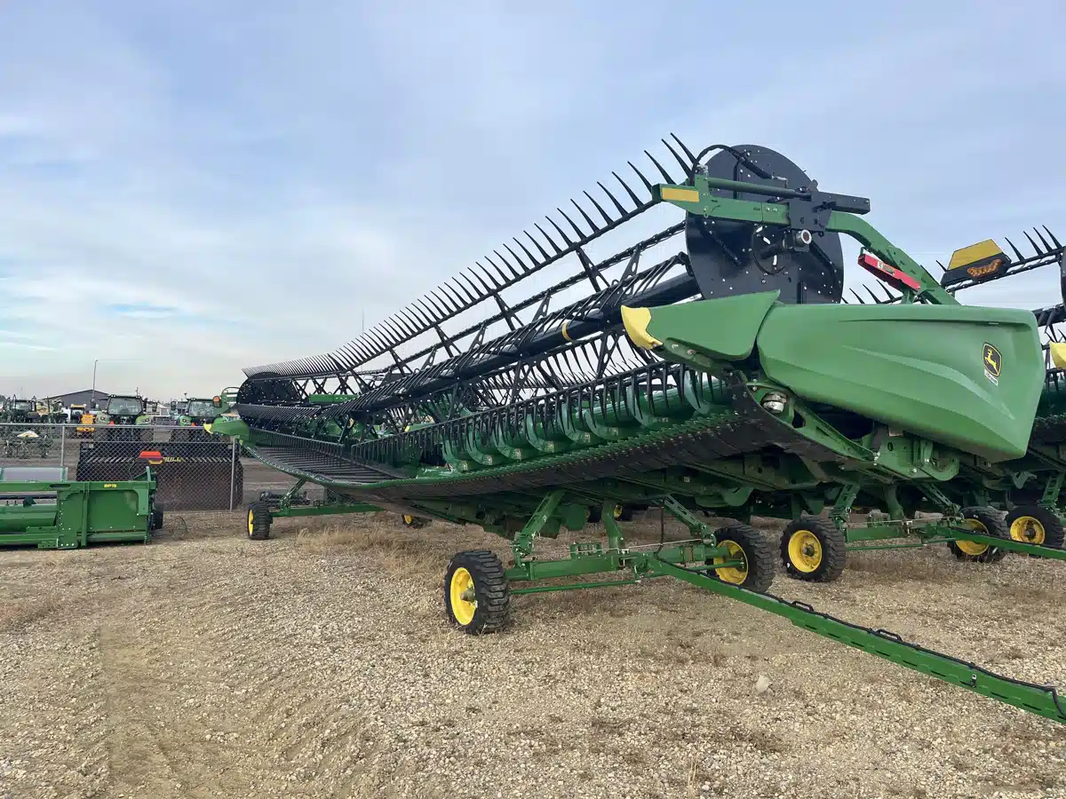 Gallery image 1 for 2024 John Deere HD45F Header - Flex Draper