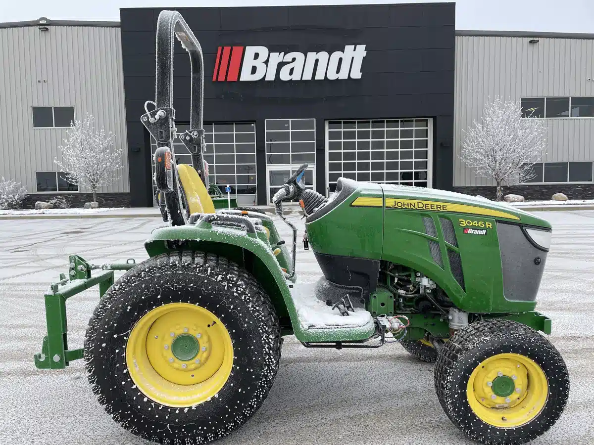 Gallery image 2 for 2023 John Deere 3046R Tractor
