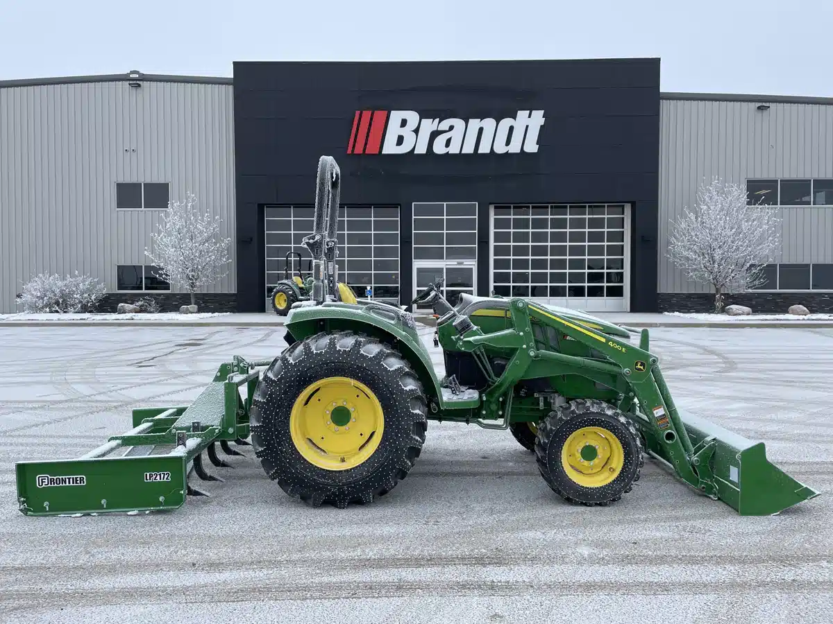 Gallery image 2 for Used 2022 John Deere 4052M Tractor