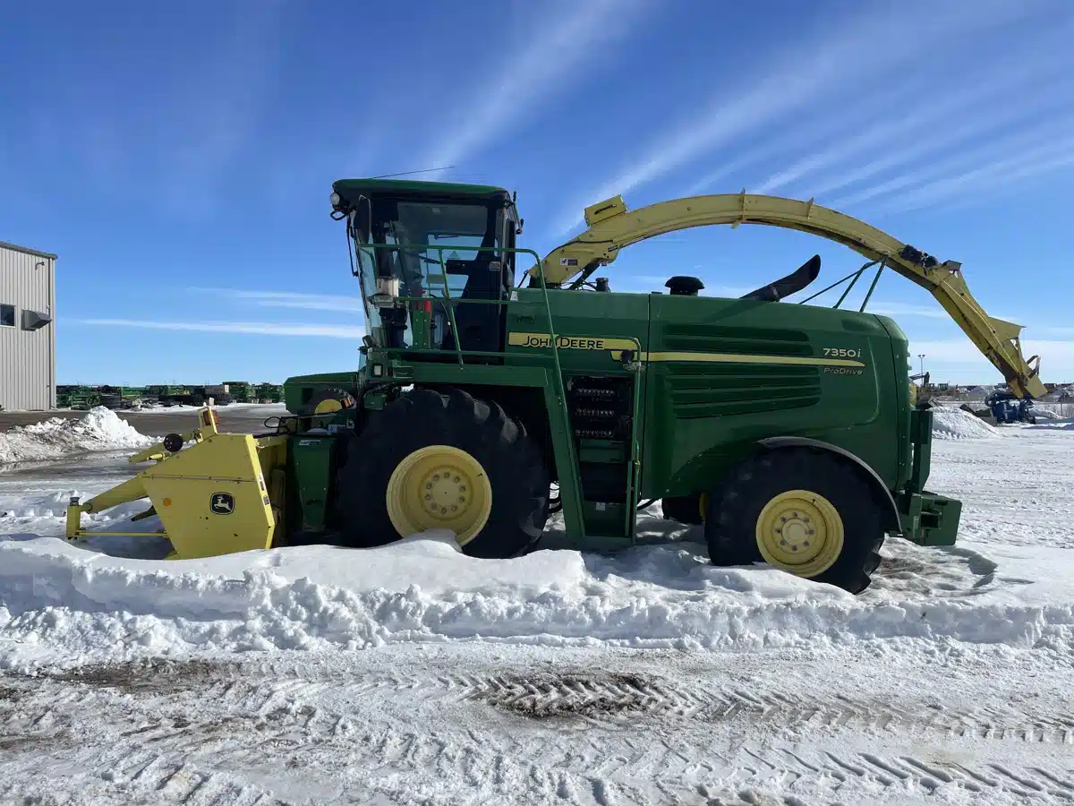 Gallery image 2 for Used 2008 John Deere 7350 Forage Harvester