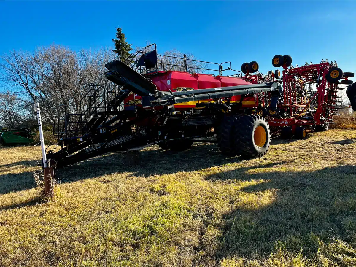 Used 2022 Väderstad 8012 Air Drill