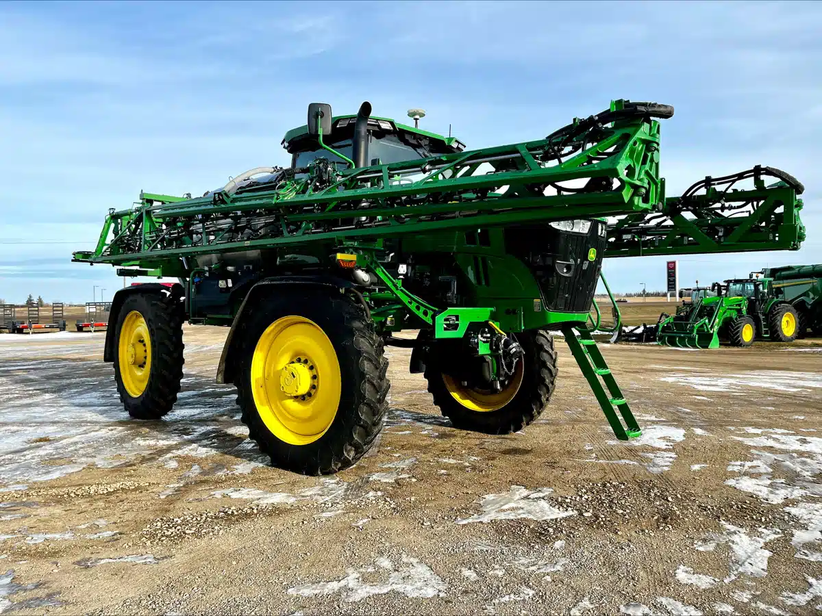 Gallery image 2 for 2025 John Deere 616R Sprayer - Self Propelled