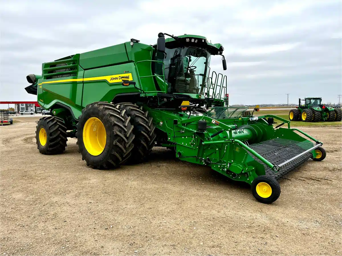 Gallery image 2 for Used 2024 John Deere X9 1000 Combine
