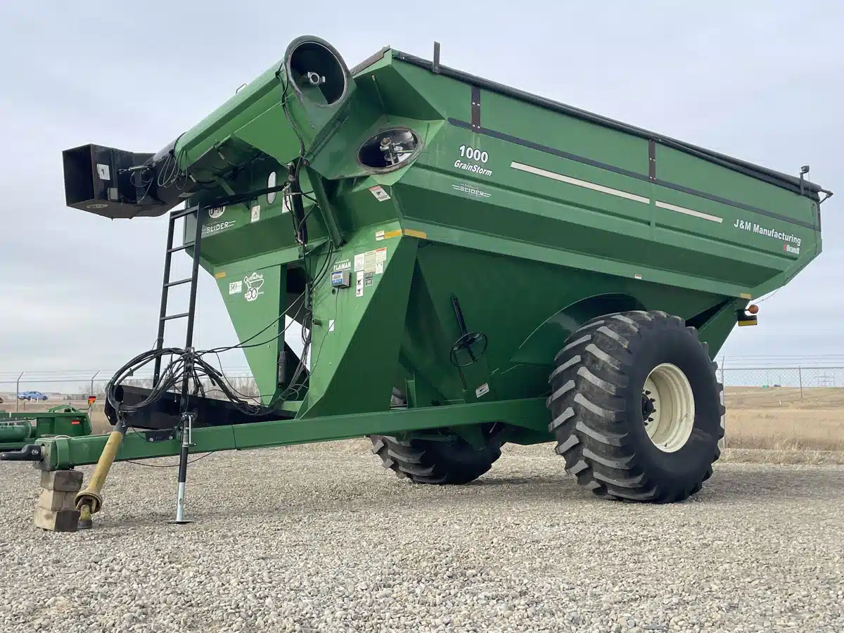 Gallery image 2 for Used 2010 J&M 1000 Grain Cart