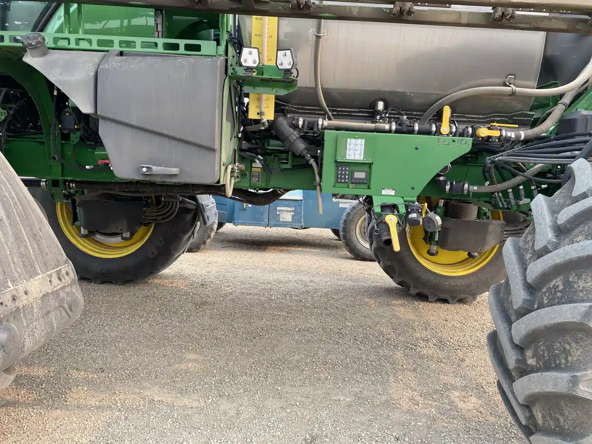 Gallery image 2 for Used 2024 John Deere 616R Sprayer - Self Propelled