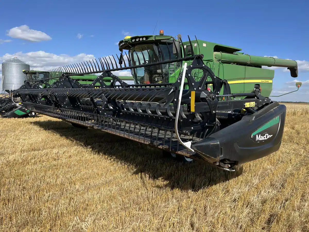 Gallery image 1 for 2018 MacDon FD75 Header - Flex Draper