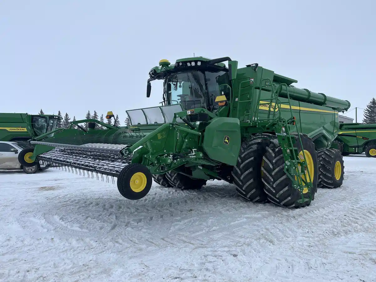 Gallery image 1 for Used 2022 John Deere X9 1100 Combine