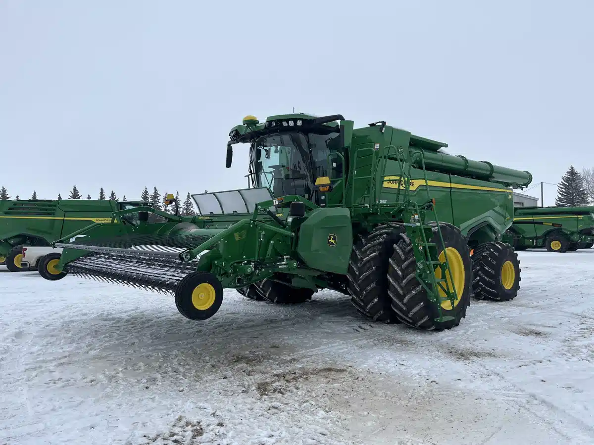 Gallery image 1 for Used 2022 John Deere X9 1100 Combine