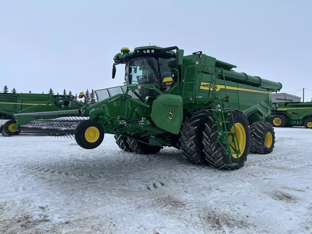 Gallery image 1 for Used 2022 John Deere X9 1100 Combine