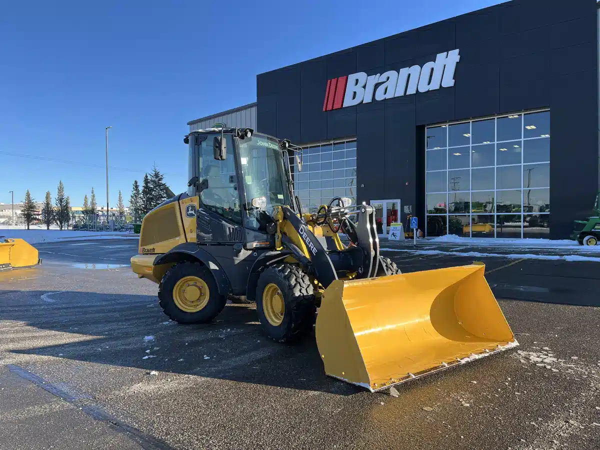 Gallery image 2 for 2022 John Deere 244L Wheel Loader