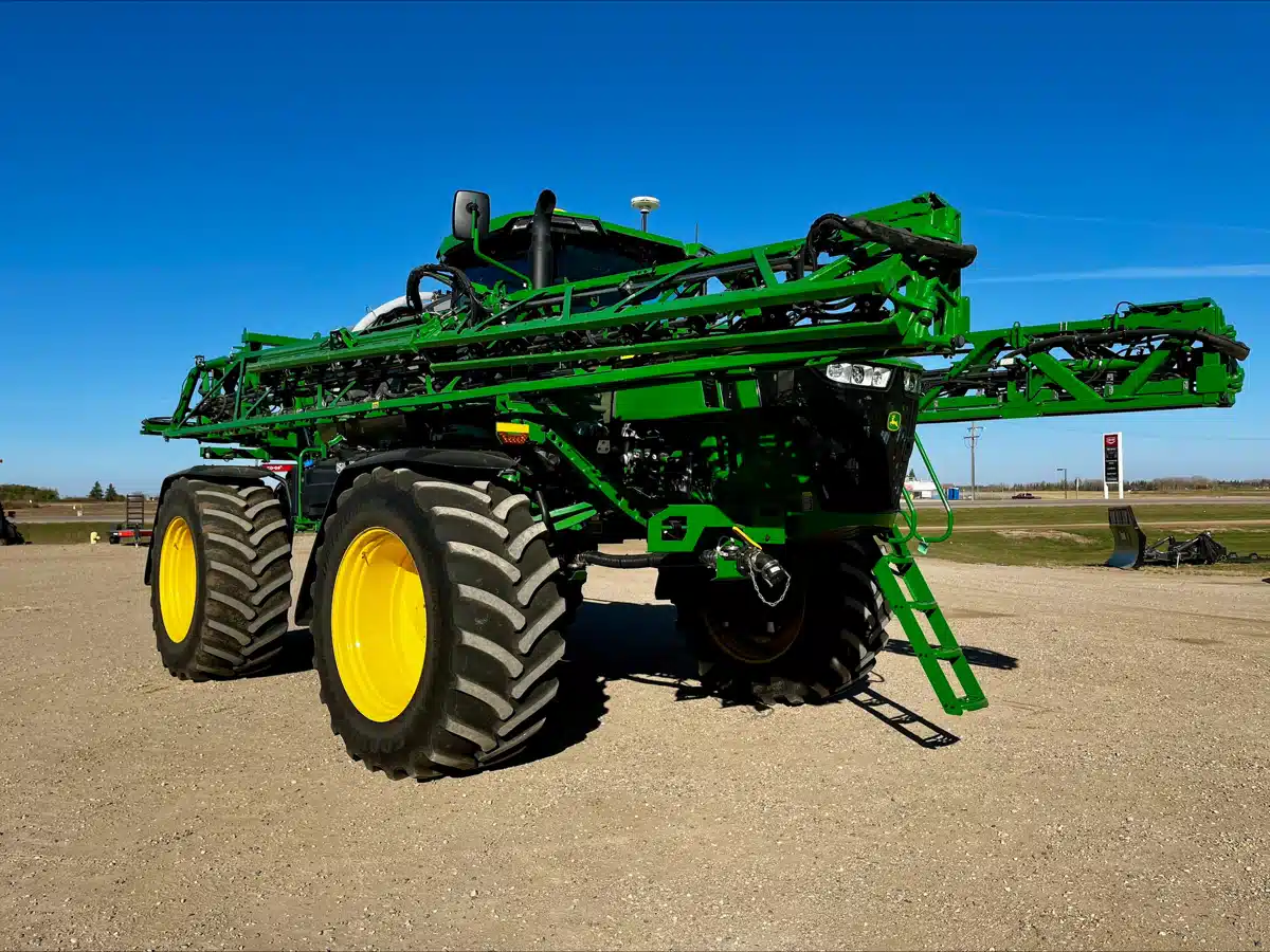 Gallery image 2 for Used 2025 John Deere 616R Sprayer - Self Propelled