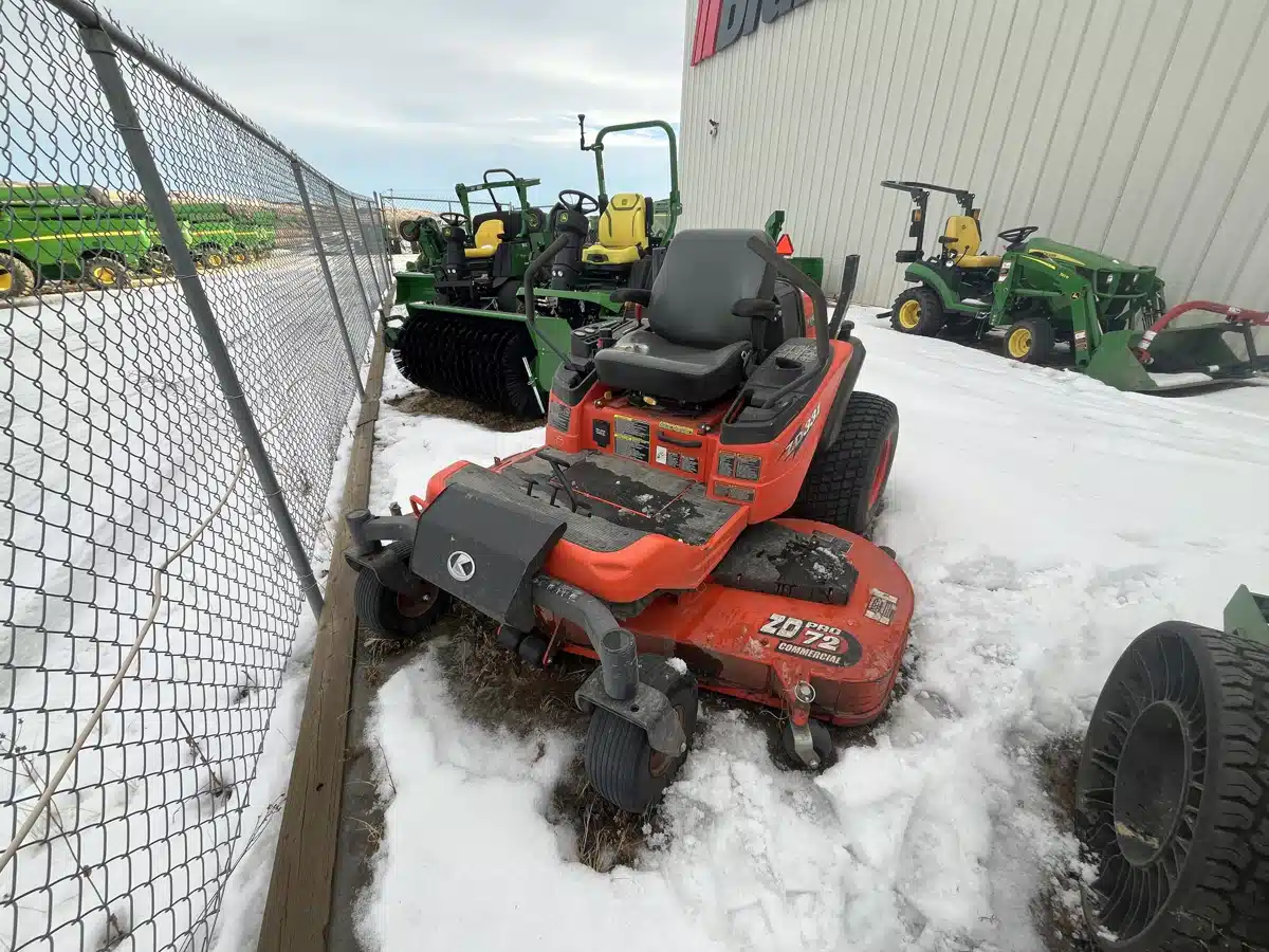 Gallery image 1 for 2015 Kubota ZD331 Mower - Zero Turn