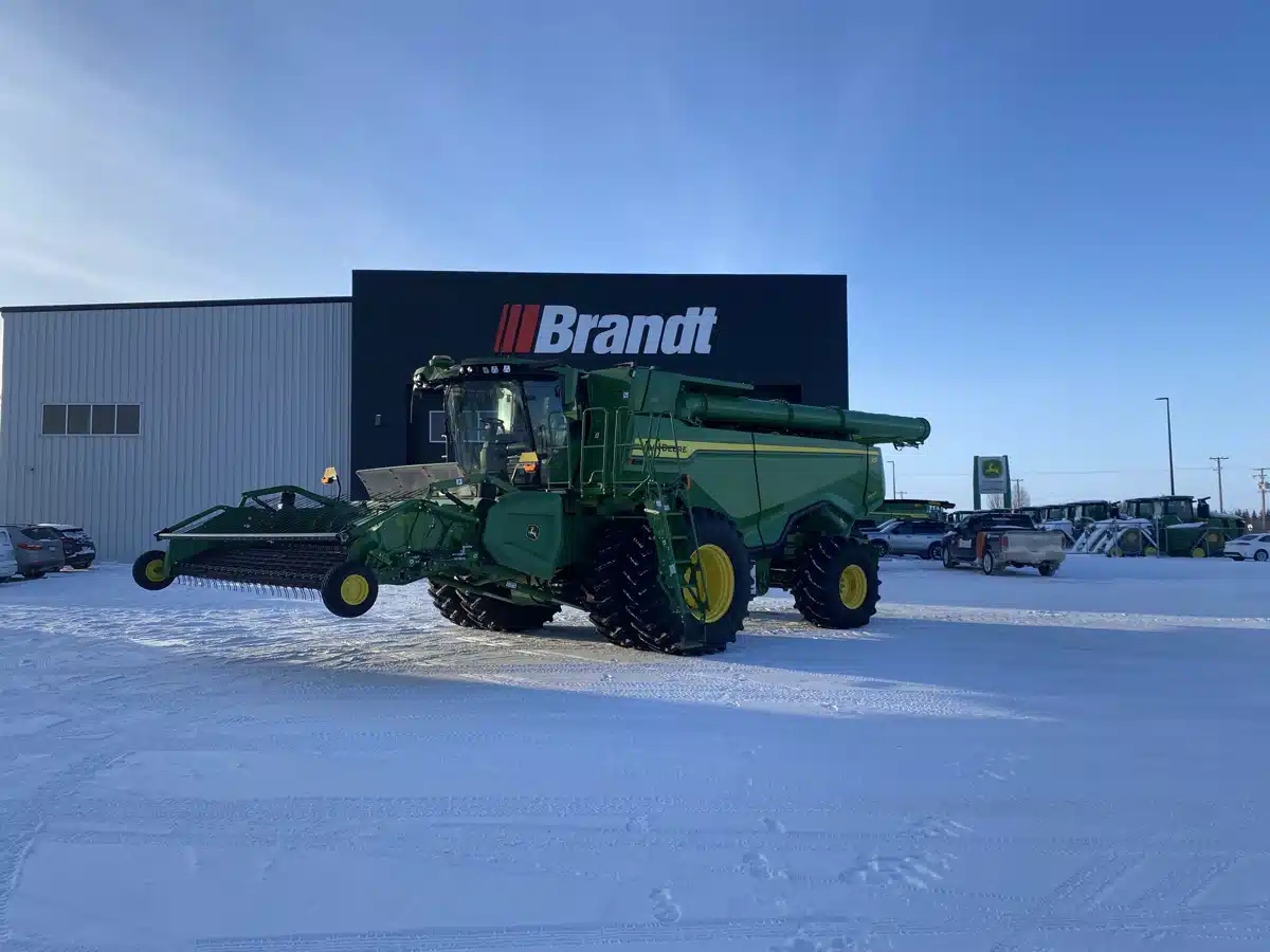 Used 2021 John Deere X9 1000 Combine