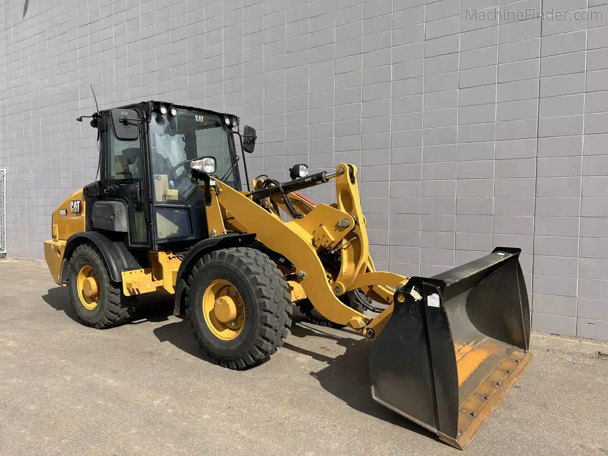 Gallery image 2 for Caterpillar 906-14 Tractor Loader