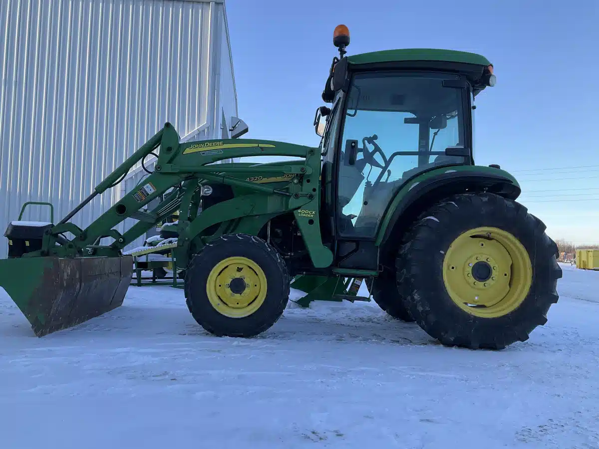 Gallery image 2 for 2008 John Deere 4320 Tractor