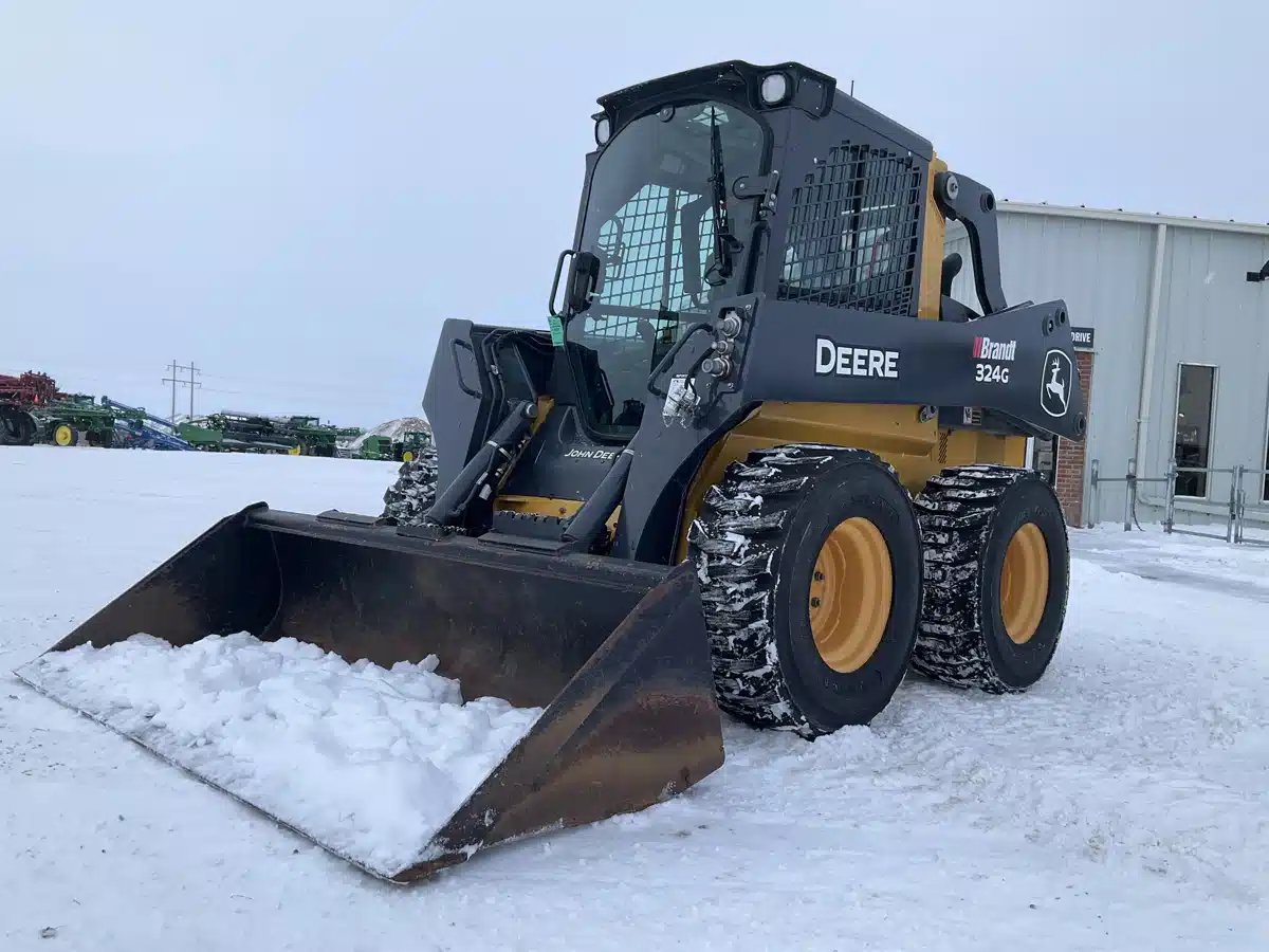 2023 John Deere 324G Skid Steer