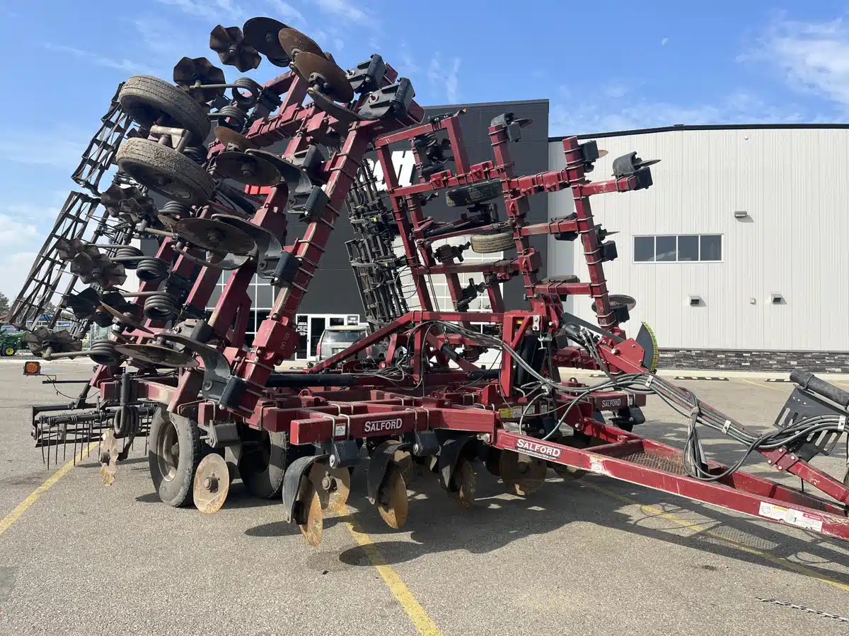 2015 Salford I4100 Cultivator