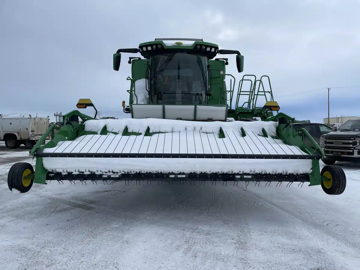 Gallery image 2 for 2022 John Deere X9 1000 Combine