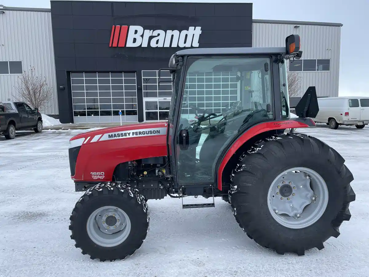 Gallery image 2 for 2010 Massey Ferguson 1660 Tractor