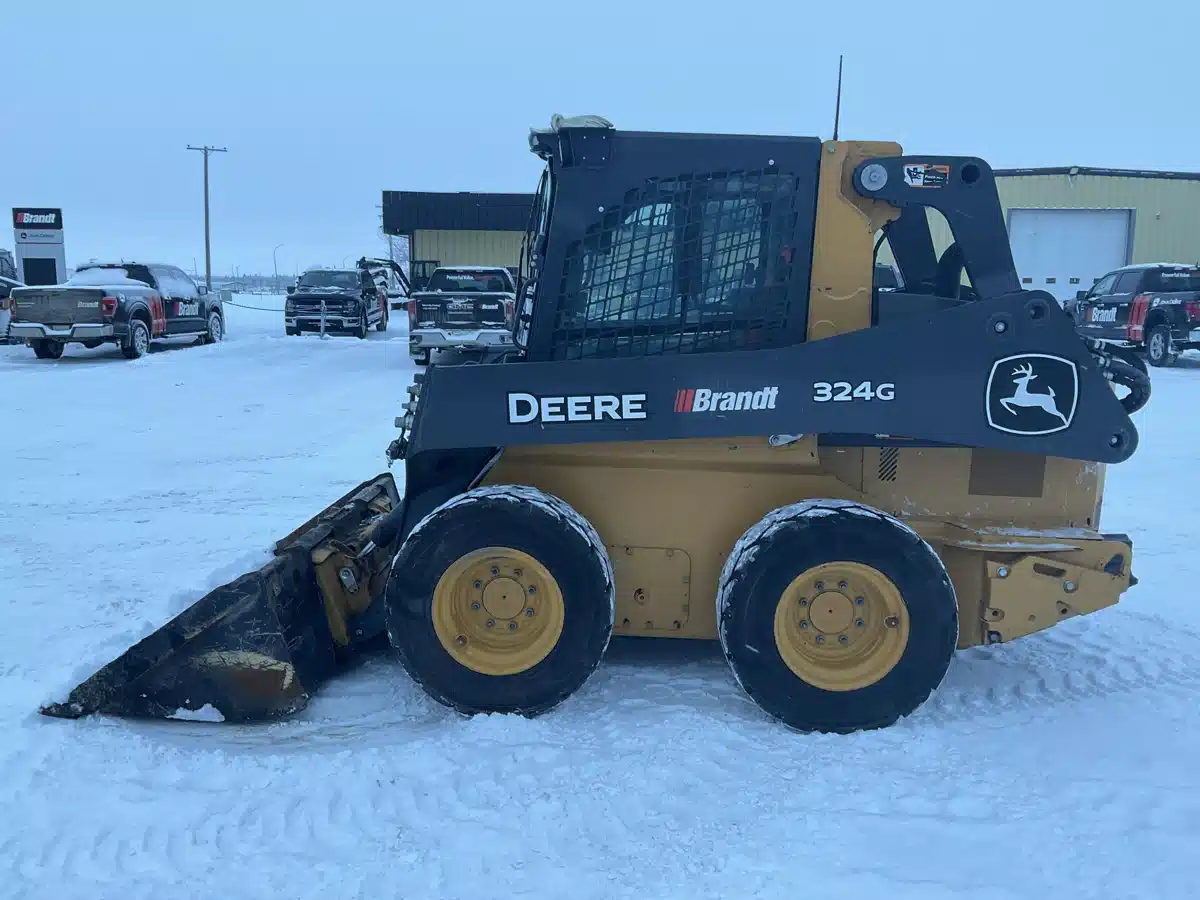 Gallery image 2 for 2023 John Deere 324G Skid Steer