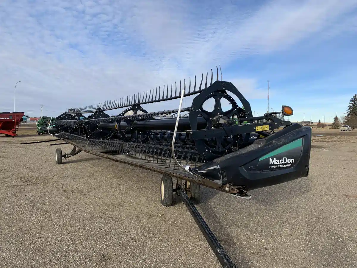 Gallery image 1 for 2016 MacDon FD75 Header - Flex Draper