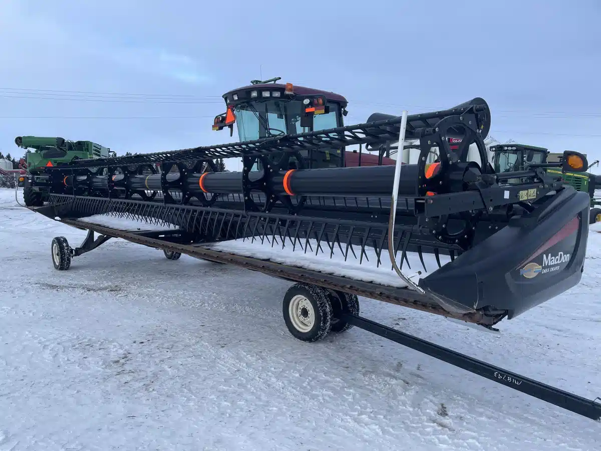 Gallery image 1 for 2016 MacDon M155 Windrower