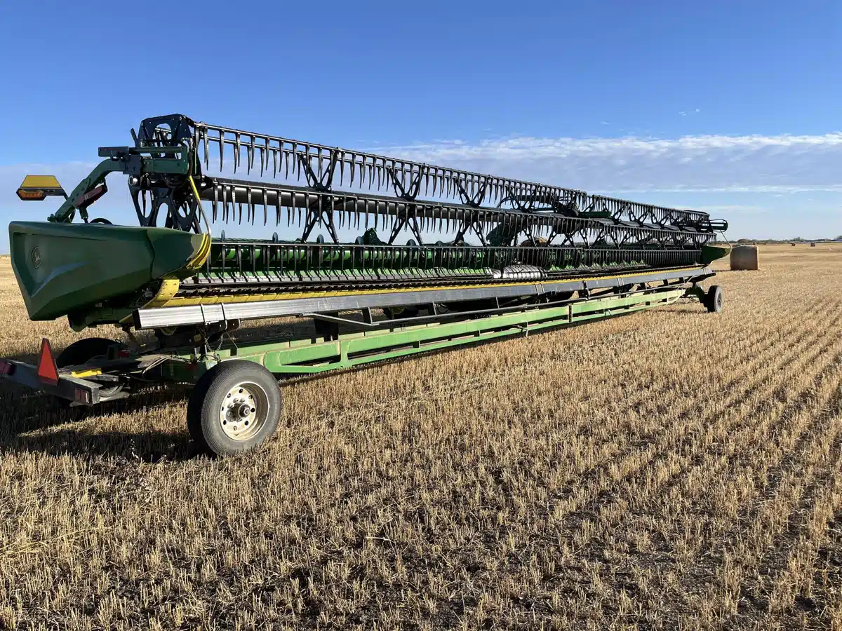 Gallery image 2 for 2024 John Deere HD50R Header - Draper