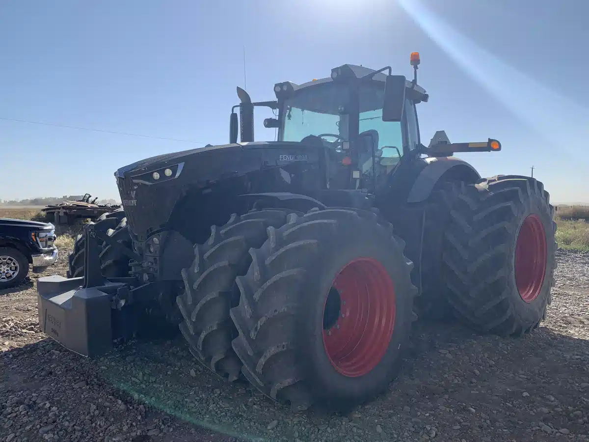 Gallery image 1 for 2017 Fendt 1038 VARIO Tractor