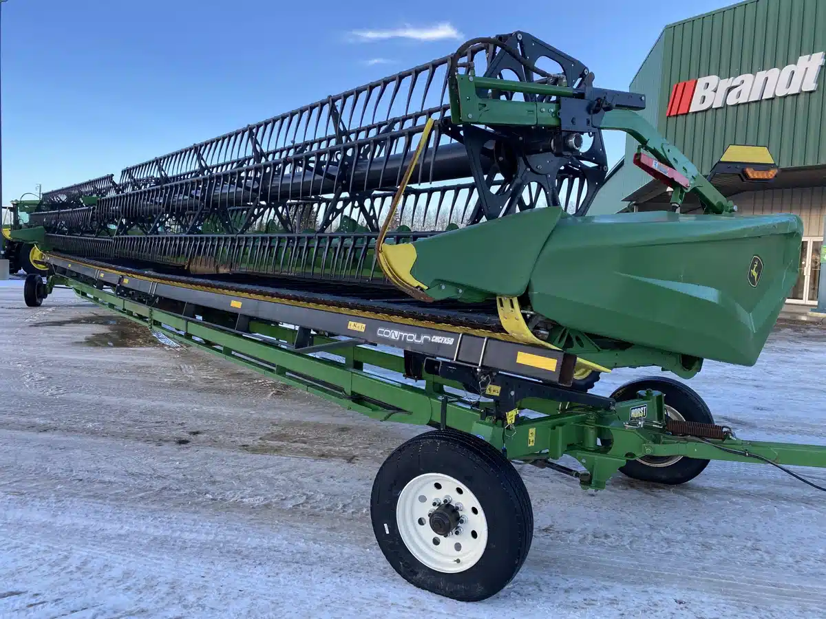 Gallery image 1 for 2022 John Deere HD50R Header - Draper