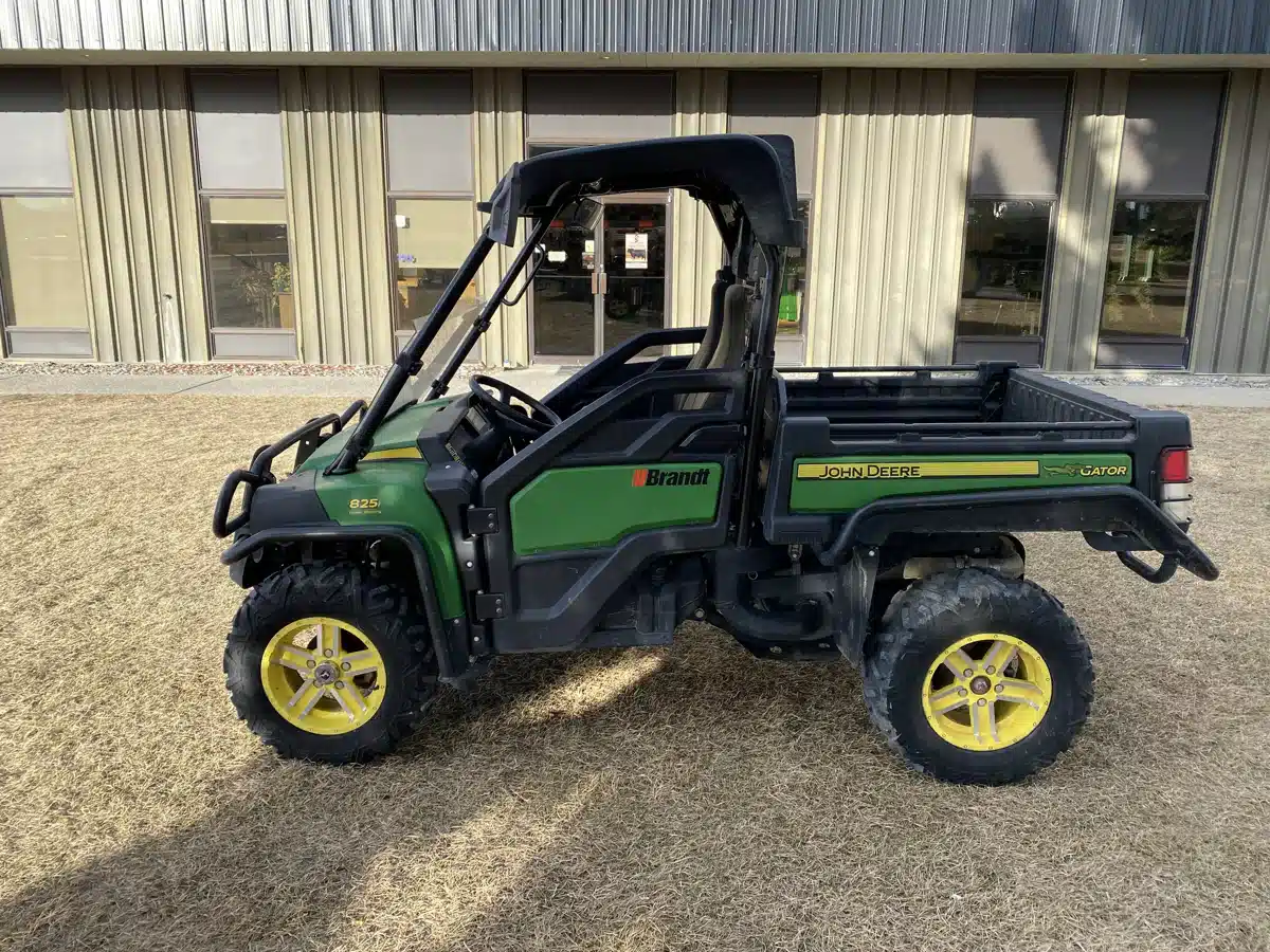 Gallery image 2 for 2015 John Deere XUV 825I Utility Vehicle