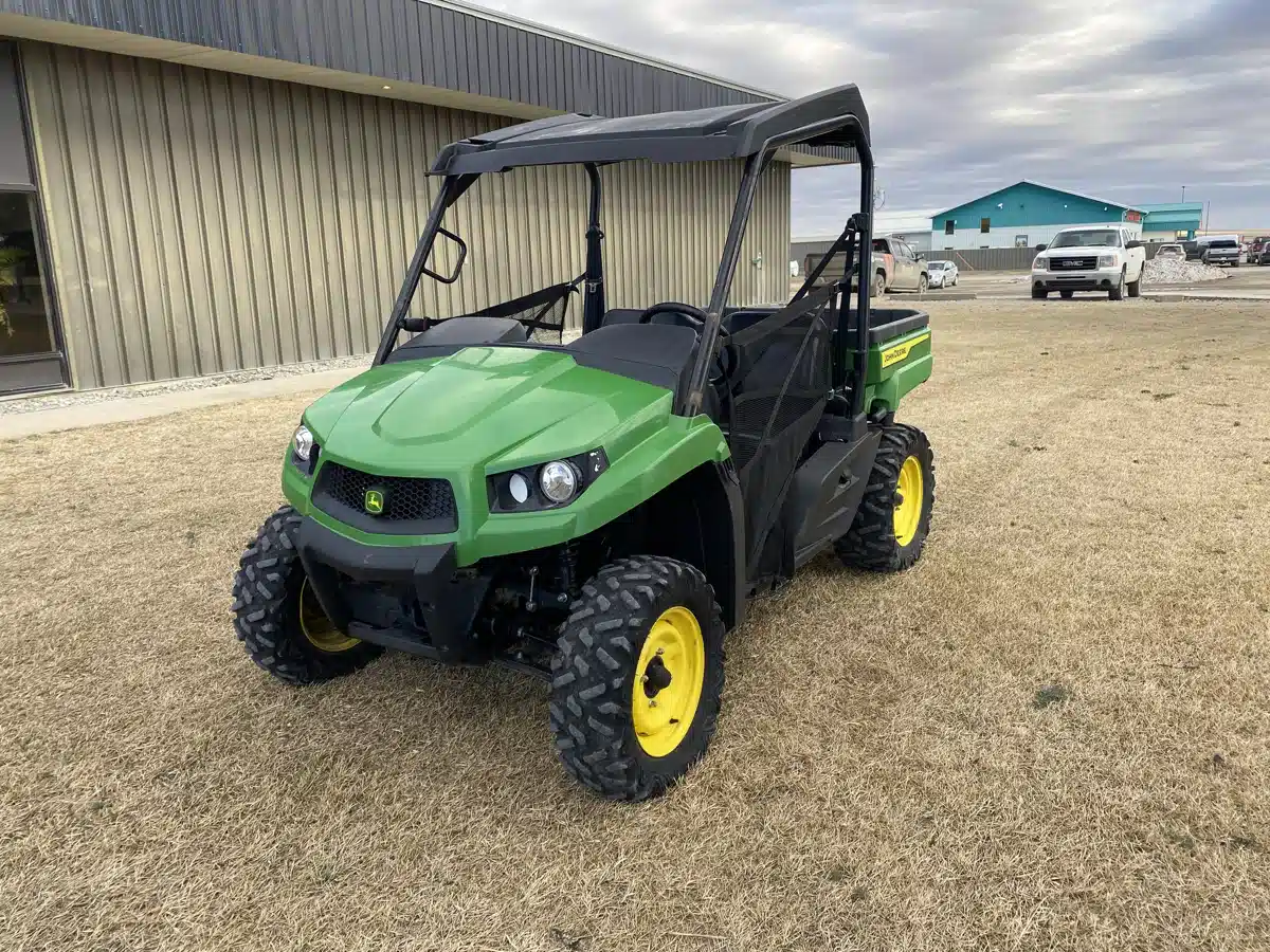 2023 John Deere XUV 590M ATV