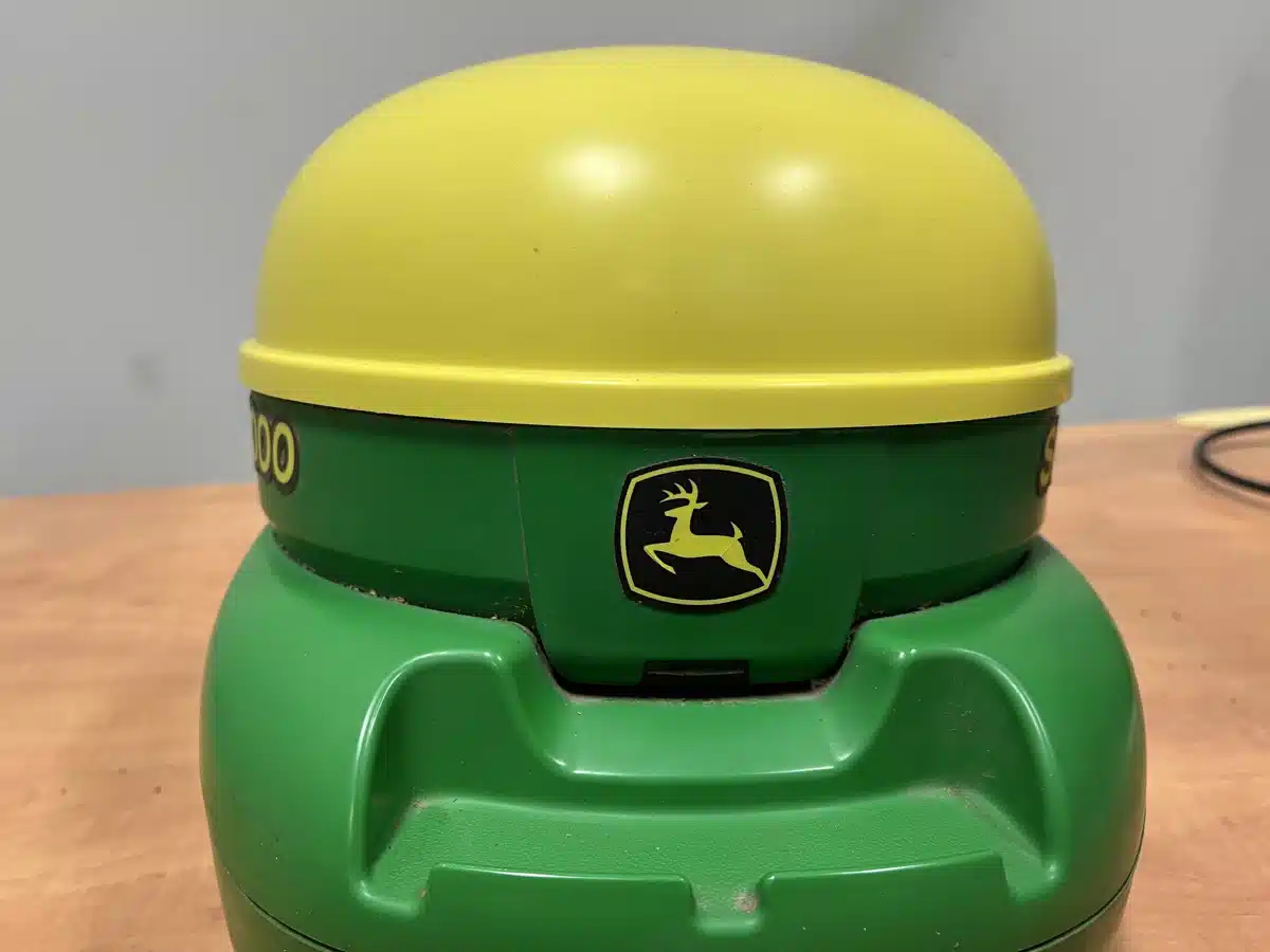 Gallery image 2 for 2015 John Deere STARFIRE 3000 Guidance System