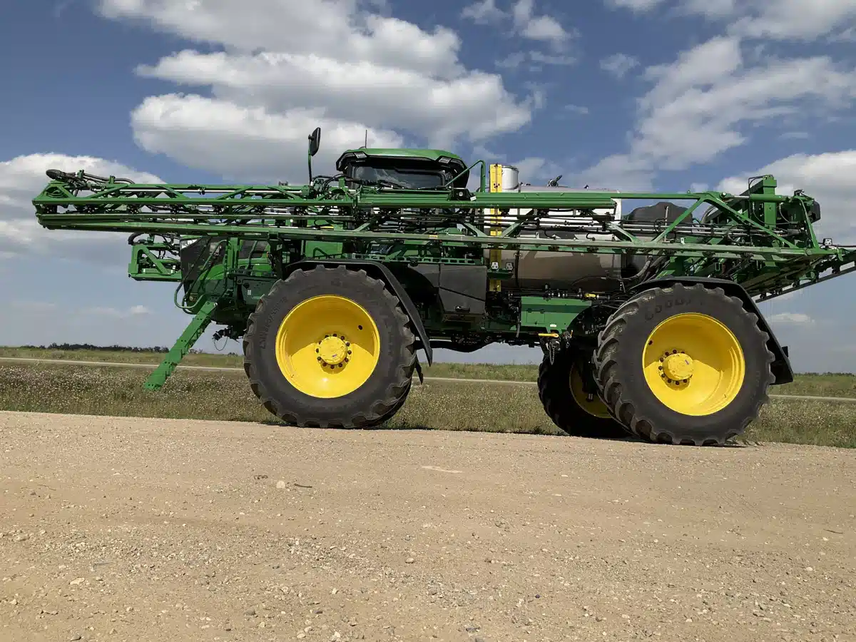 Gallery image 2 for 2025 John Deere 616R Sprayer - Self Propelled