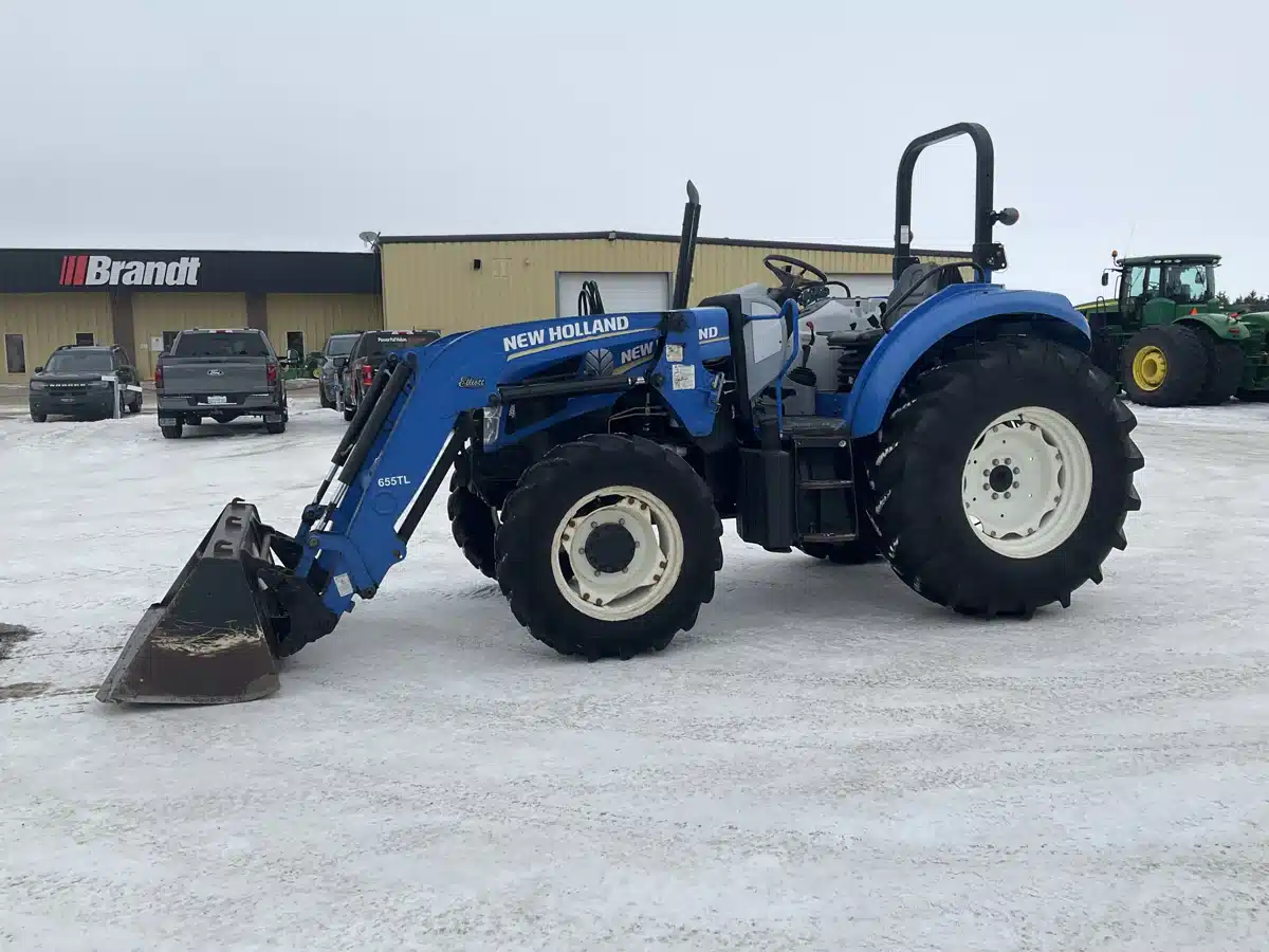 Gallery image 2 for 2013 New Holland T4.85 Tractor