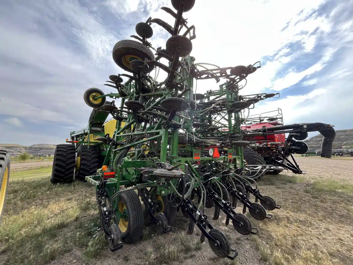 Photo de la Galerie 2 pour 2021 John Deere P556 Semoir à air