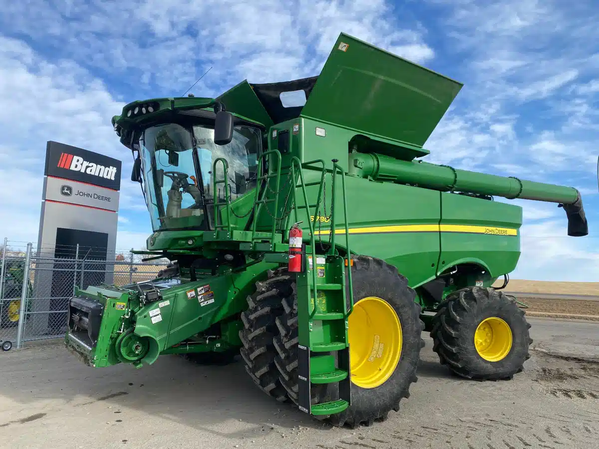 Photo de la Galerie 1 pour 2021 John Deere S780 Batteuse