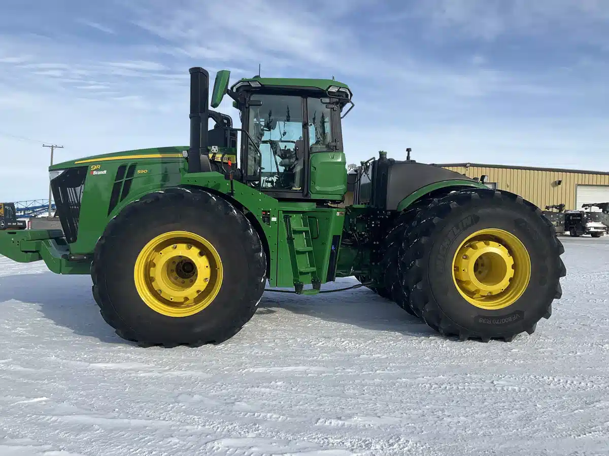 Gallery image 2 for 2025 John Deere 9R 590 Tractor