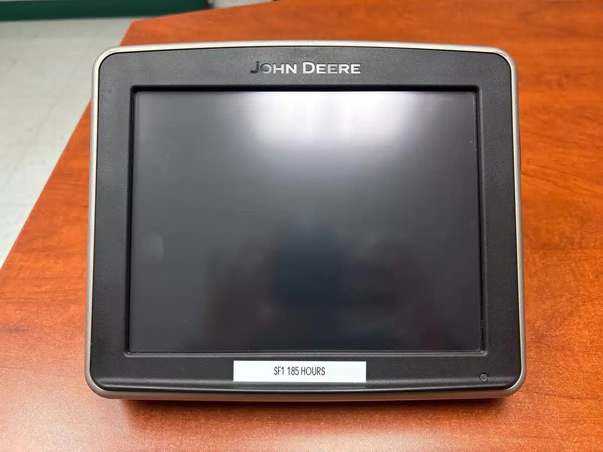 Gallery image 1 for John Deere GREENSTAR 3 2630 Guidance System