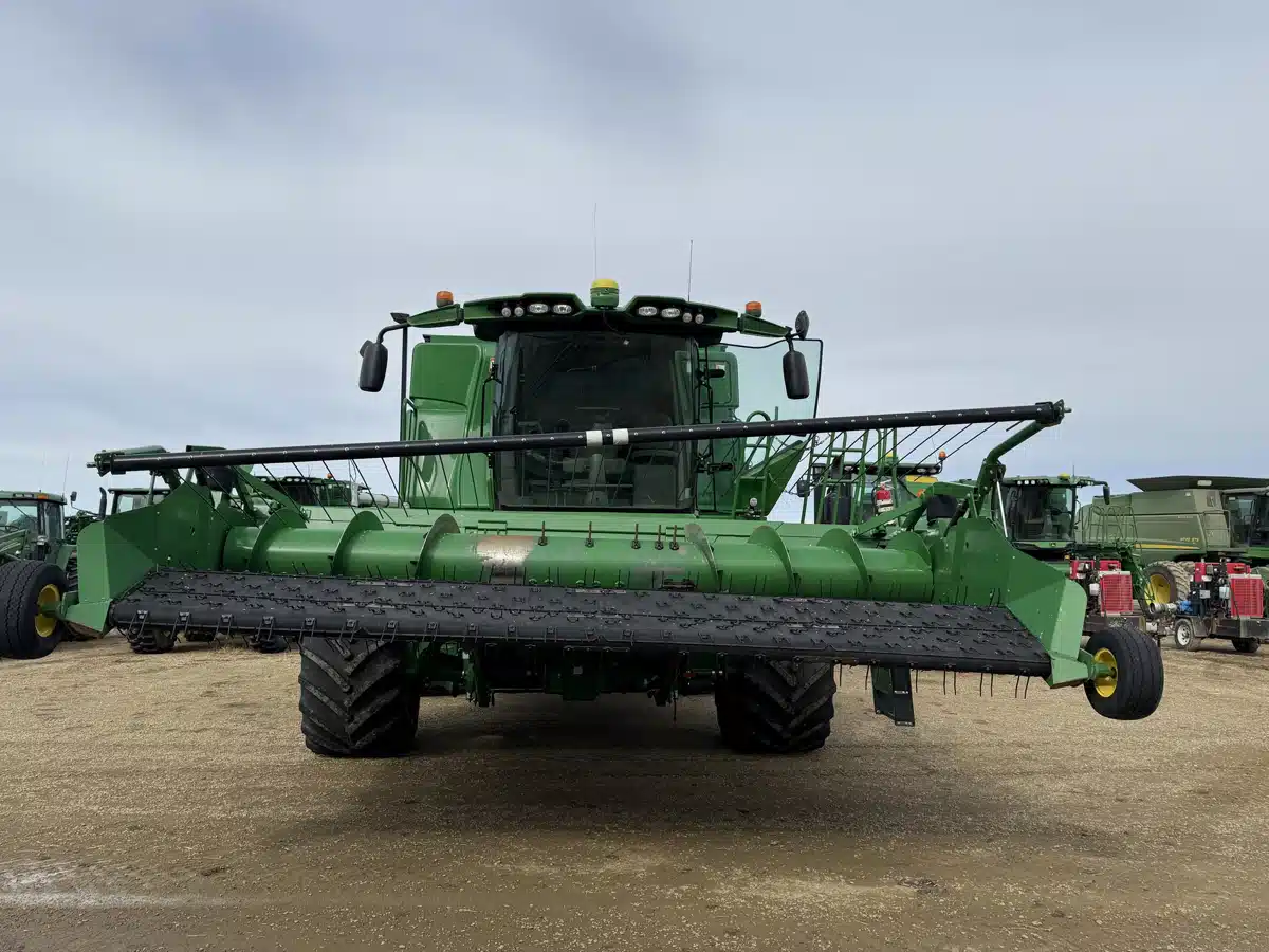 Photo de la Galerie 2 pour 2020 John Deere T670 Batteuse
